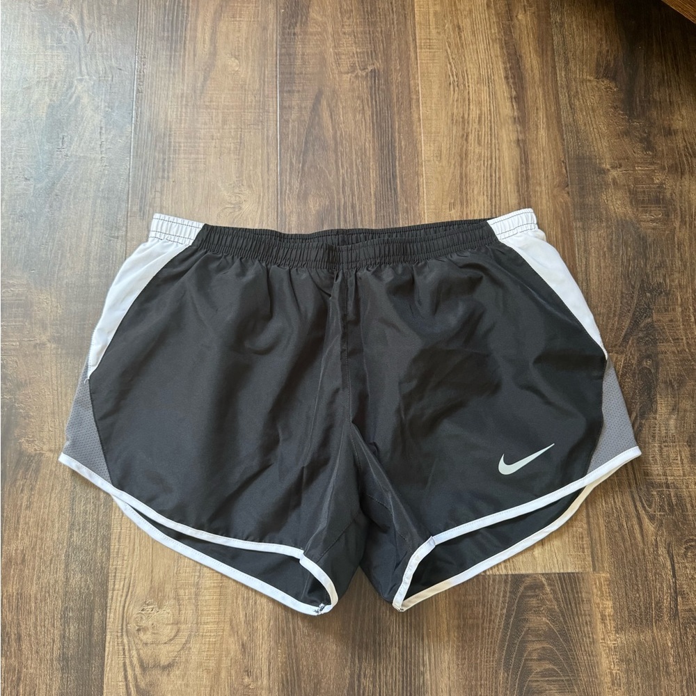 Nike Women's Athletic Shorts in Black and Gray